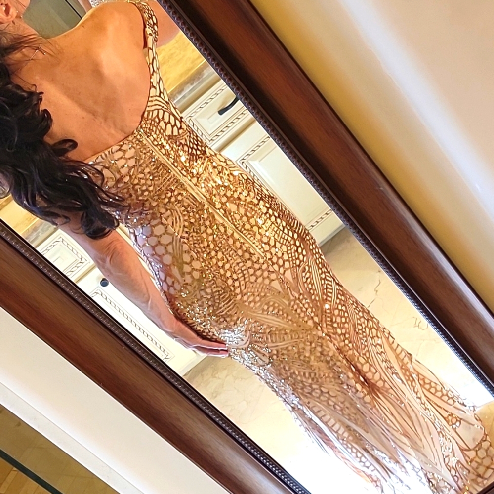 Gorgeous Gold Sequined Off-shoulder Fishtail Ball Gown, XS - Picture 10 of 16